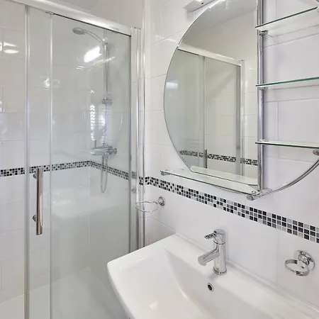 Host & - Sea Watcher Апартаменты