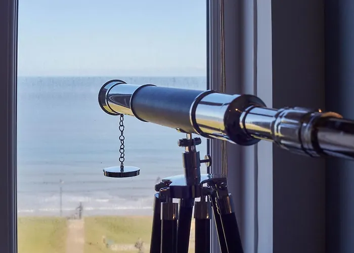 Host & - Sea Watcher Whitby